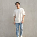 5 Rekomendasi Outfit Kaos AiryTech yang Bikin Tampil Adem dan Stylish