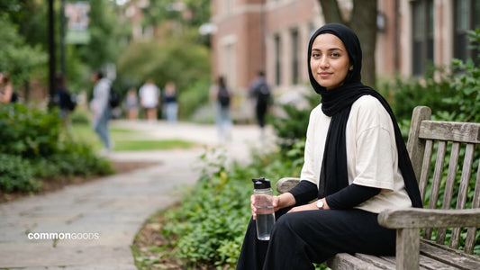 8 Ide OOTD Kaos Oversize Hijab yang Simpel dan Kekinian