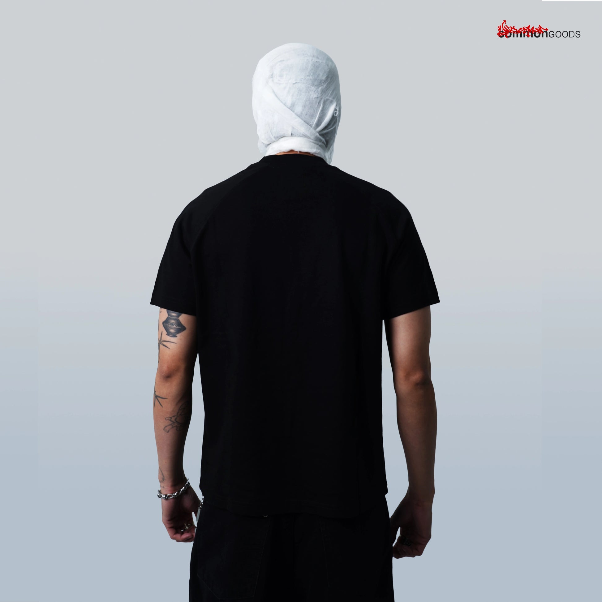 Uncommon Fit Uncommon Fit Tee - Black – CommonGoods